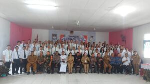 Mewakili Bupati Sugianto Panala Putara Serahkan Bantuan Keuangan Partai Politik