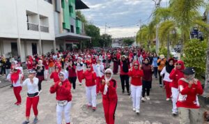 Sambut Hari Kemerdekaan, Hotel My Home Sintang Gelar Senam Sehat Bersama Warga