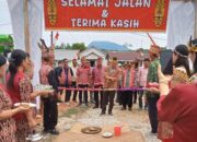 Toni Buka Gawai Dayak Desa di Desa Mangat Baru, Ajak Masyarakat Lestarikan Adat