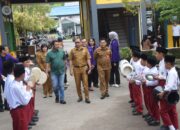 Chomain Wahab Dorong Anak-Anak Sintang Rajin Sikat Gigi Sejak Dini