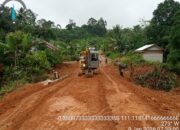 Polsek Sepauk Bersama Forkopimcam Tindak Cepat Tangani Putusnya Jembatan Jalan Poros Kayu Lapis KM 50