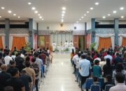 Bupati Sintang Gelar Misa Kenang 1 Tahun Wafatnya Ibunda Yohana Rumpa